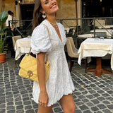 Fay | Weißes Kleid mit gestickten Rüschendetails