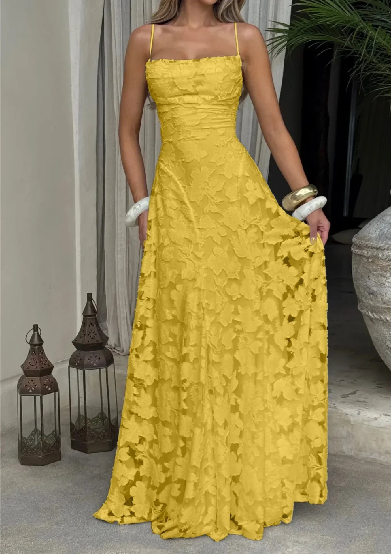 Maxikleid für Damen mit Schnürdetail