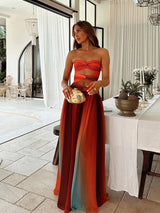 Solaria Flowy Open-Back Maxi Kleid