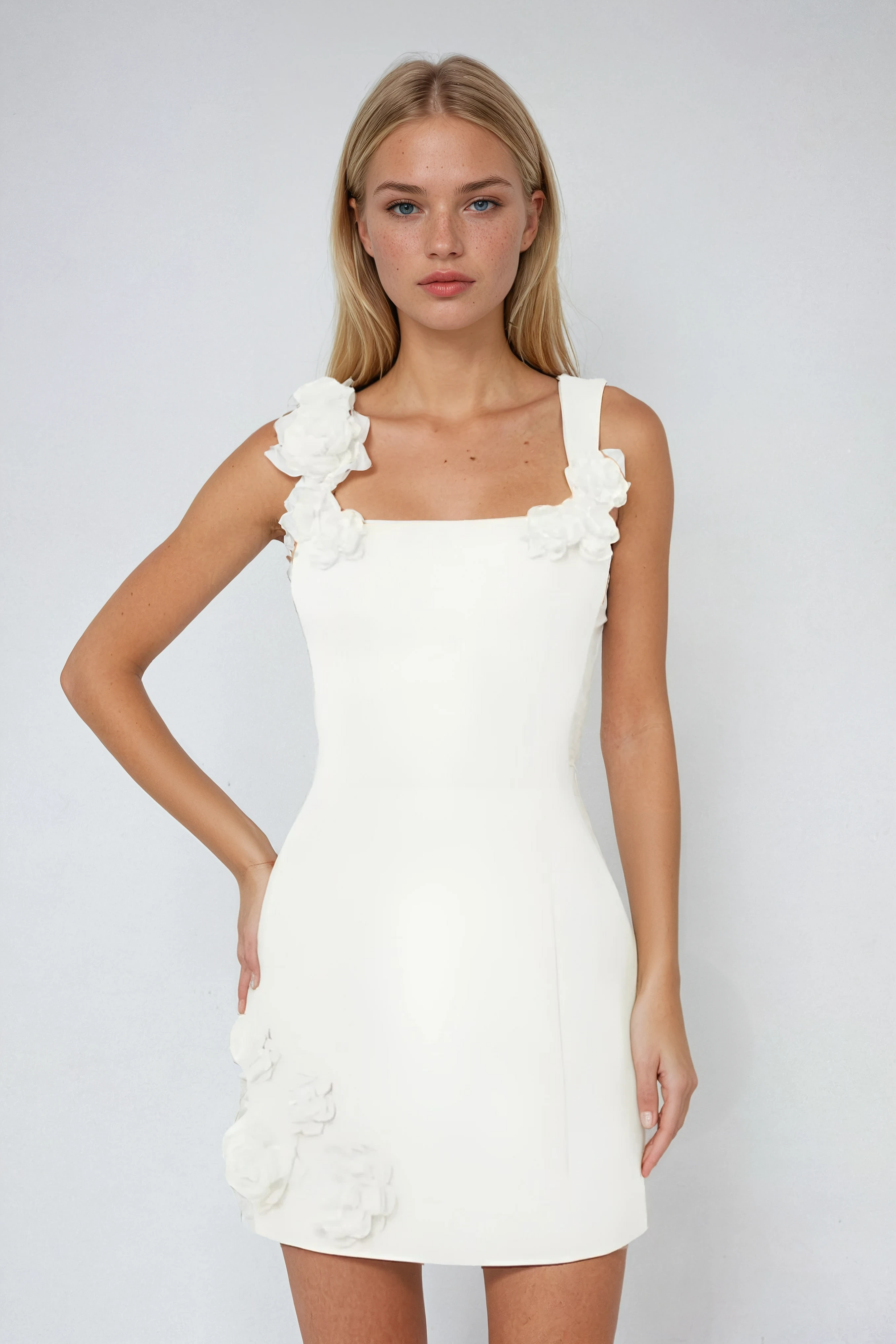 Damen Mini-Kleid mit quadratischem Ausschnitt und ärmellos