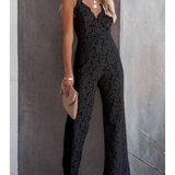 Felicia | Jumpsuit mit V-Ausschnitt und Spitzenrücken