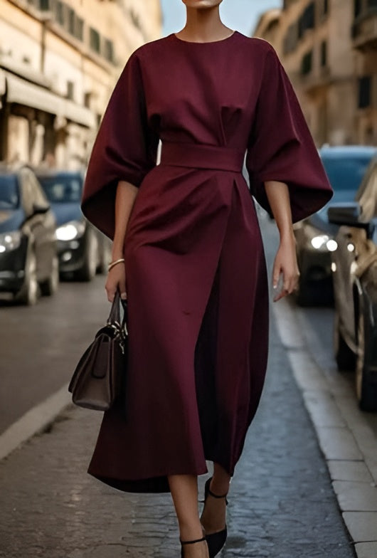 Lissey - Minimalistisches Gürtel-Luxuskleid