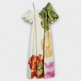 Blumiges Maxikleid mit asymmetrischem Design