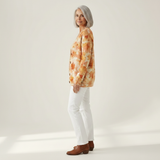 Andrea | Vest met herfstachtig bladerenpatroon