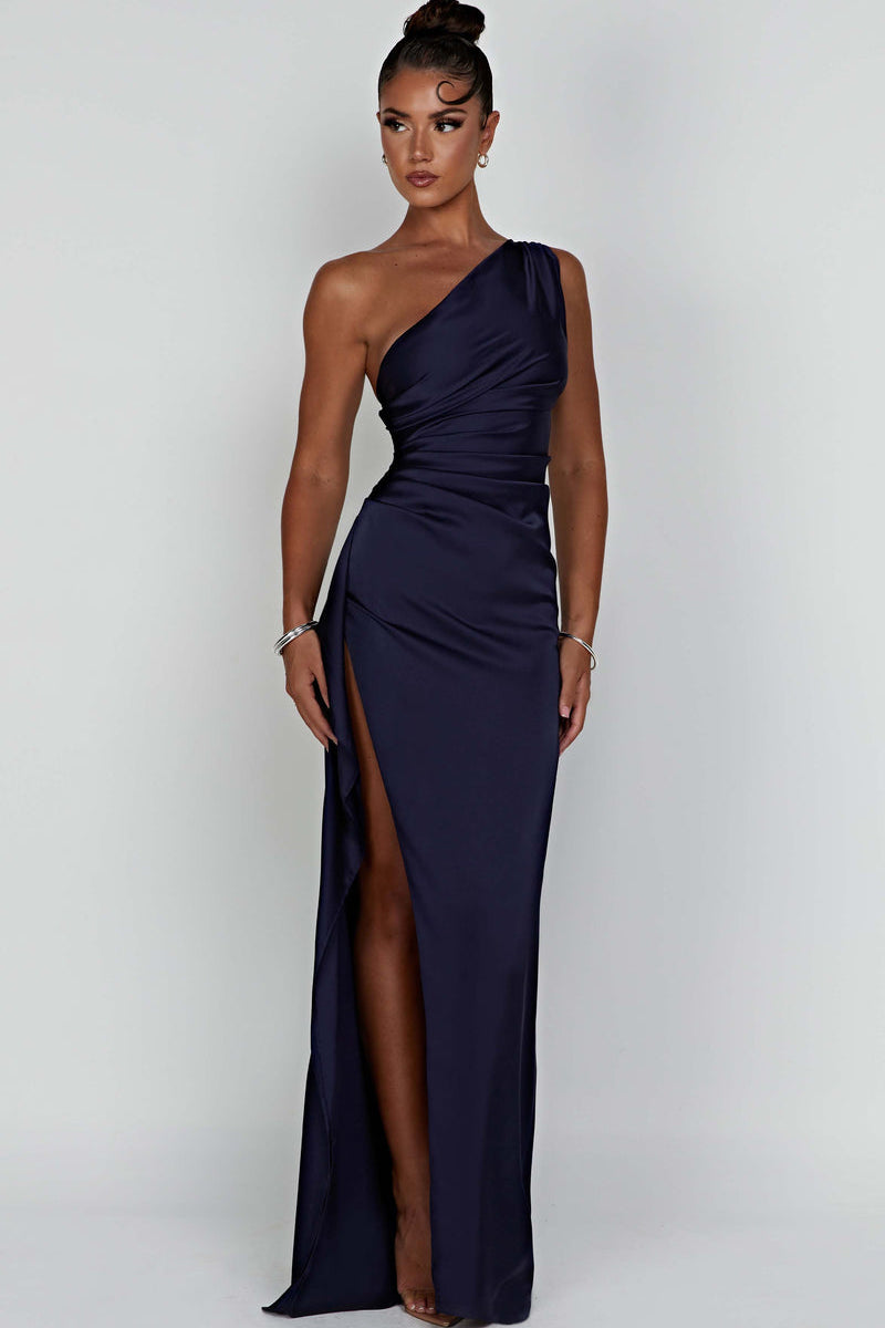 Saoirse - Langes, figurbetontes Kleid mit einem Träger