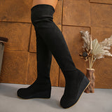 Aveline | Damen Overknee-Stiefel mit Keilabsatz und elastischem Schaft