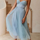 Zeitgenössisches Prinzessinnen-Maxi-Kleid mit Trägern für Partys