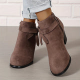 Heloise | Damen Stiefeletten mit Blockabsatz und Rückenschleifendetail