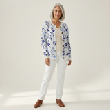 Birgit | Wit-blauwe trui met bloemen & vogels