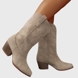 Brecka | Damen Westernstiefel mit weiter Wadenpassform und Stickerei