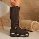 Bertine | Damen kniehohe Stiefel mit Schnallendetail und Profilsohle