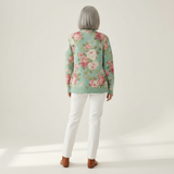 Christa | Saliegroene Trui met Rozenpatroon