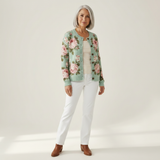 Christa | Saliegroene Trui met Rozenpatroon