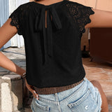 Keshia™ - Elegante Bluse mit Ösen und Bindeband