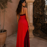 Damen Maxikleid mit Neckholder und Seitenschlitz