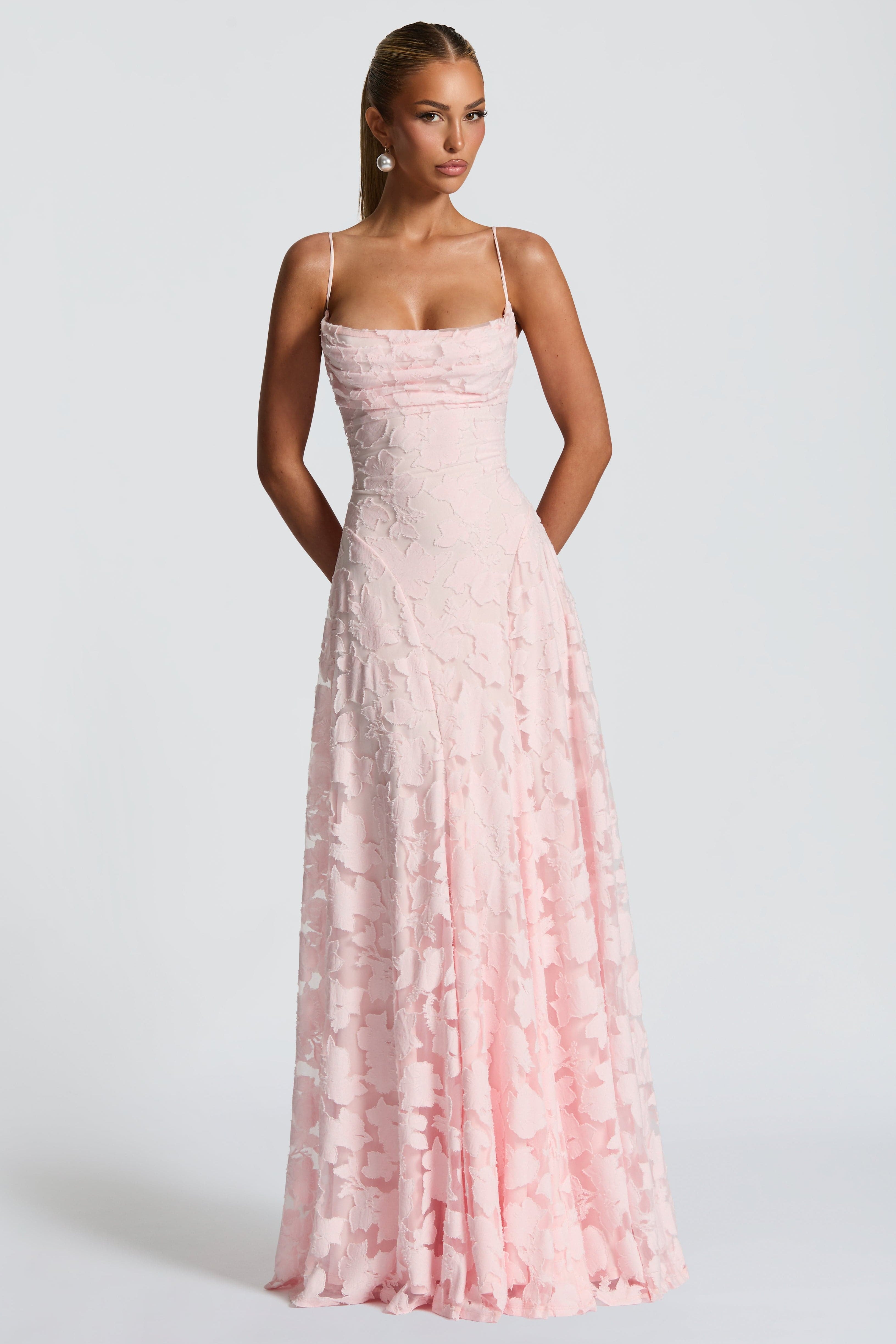 Maxikleid für Damen mit Schnürdetail