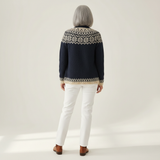 Gisela | Donkerblauwe Trui met Sneeuwsterpatroon