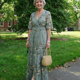 Evadne | Bedrucktes Maxikleid mit V-Ausschnitt