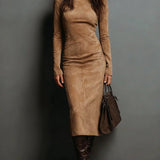 Mildred™ Chic Wildleder Maxi-Kleid