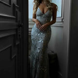 Nora – Elegantes bodenlanges Abendkleid mit Paillettenverzierung